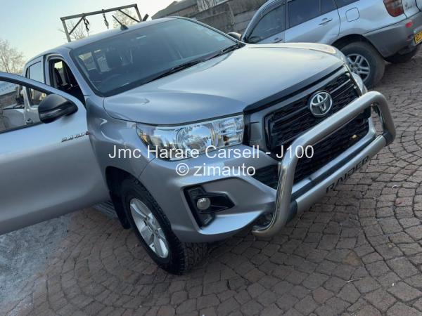 2020 Toyota  HILUX GD6