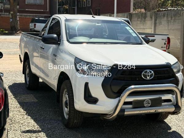 2021 Toyota  Hilux