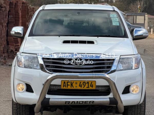 2014 Toyota  Hilux