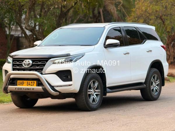 2018 Toyota  Fortuner
