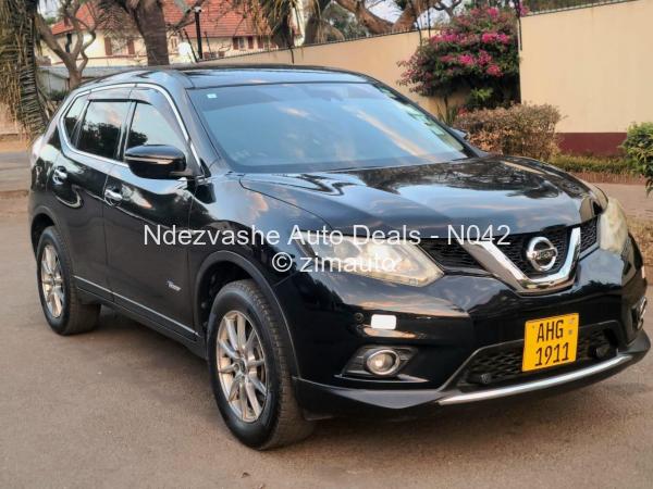 2017 Nissan  X-Trail