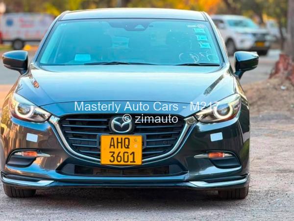 2016 Mazda  axela