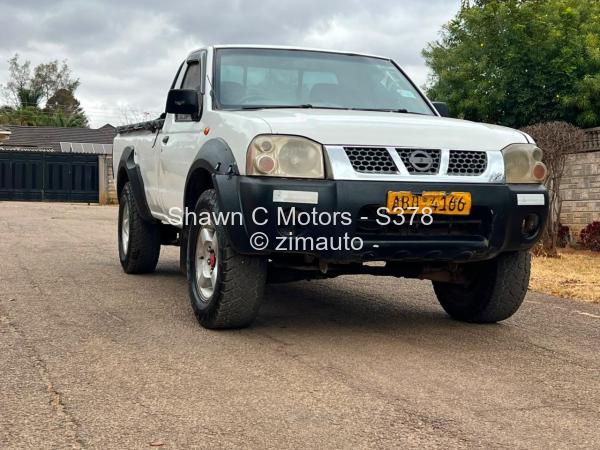 2013 Nissan  NP300 Hardbody
