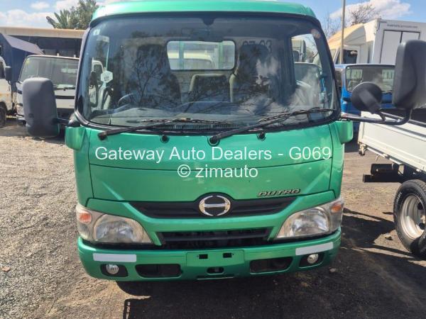 2014 Hino Dutro