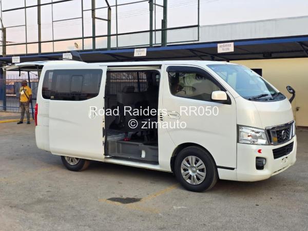 2017 Nissan  NV350