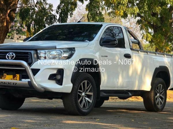 2019 Toyota  Hilux