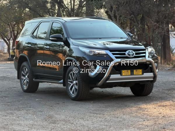 2017 Toyota  Fortuner