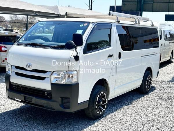 2017 Toyota  Hiace