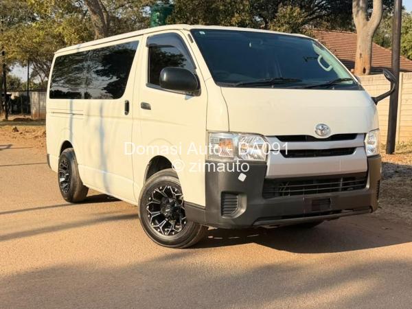2016 Toyota  Hiace