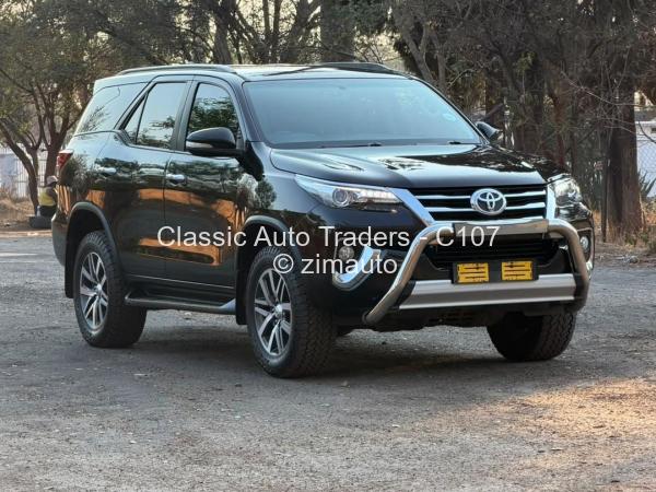 2017 Toyota  Fortuner