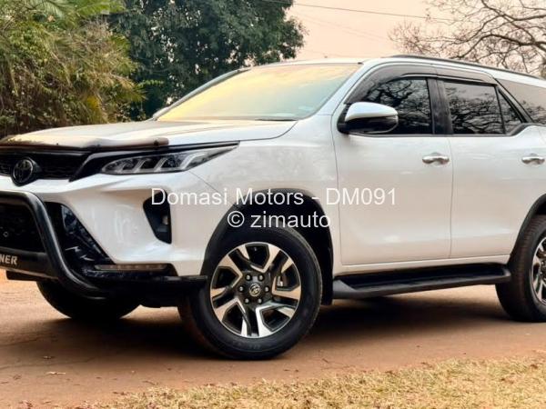 2025 Toyota  Fortuner