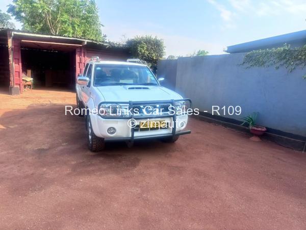 2022 Nissan  NP300 Hardbody
