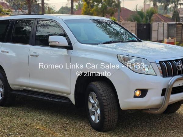 2013 Toyota  Prado