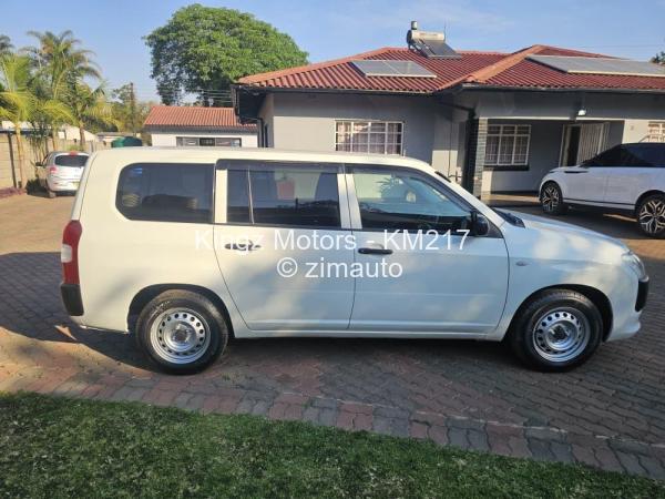 2017 Toyota  Probox