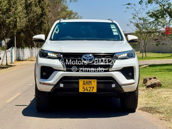 2022 Toyota  Fortuner