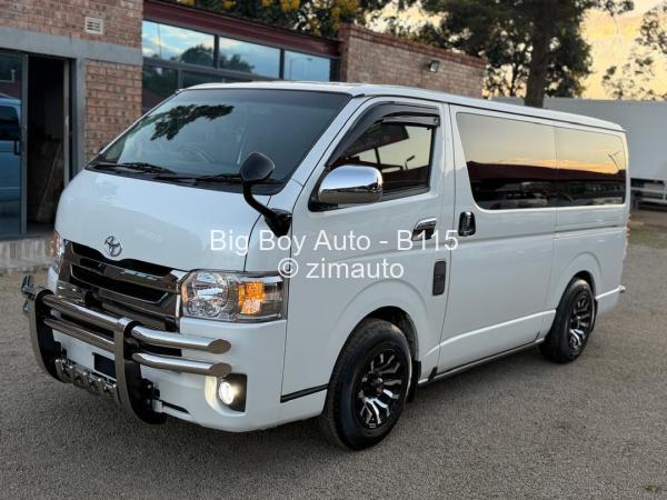 2017 Toyota  Hiace
