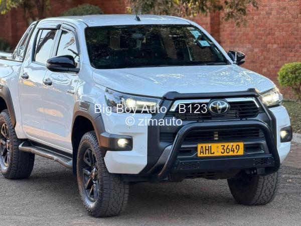 2021 Toyota  Hilux