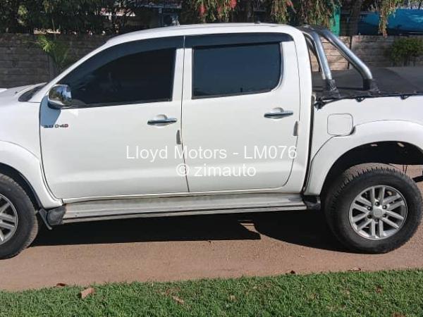 2011 Toyota  Hilux