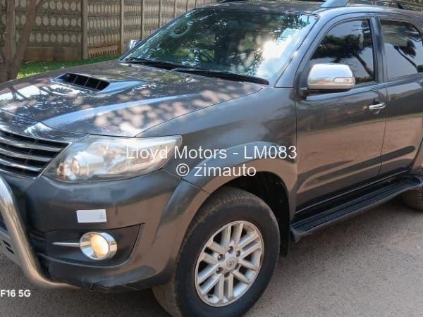 2015 Toyota  Fortuner