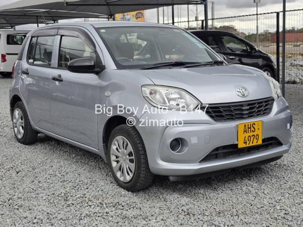 2017 Toyota  Passo