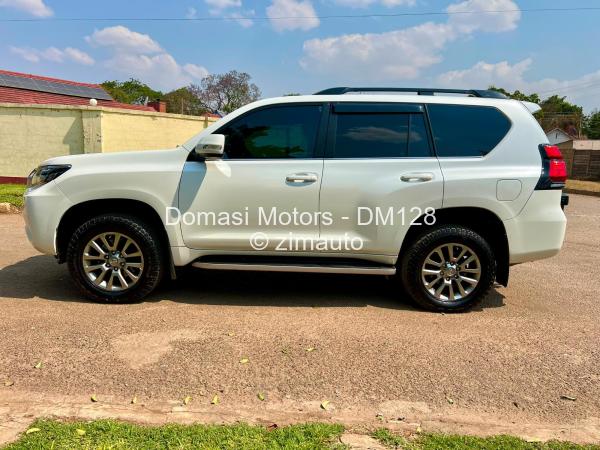 2018 Toyota  Land Cruiser Prado