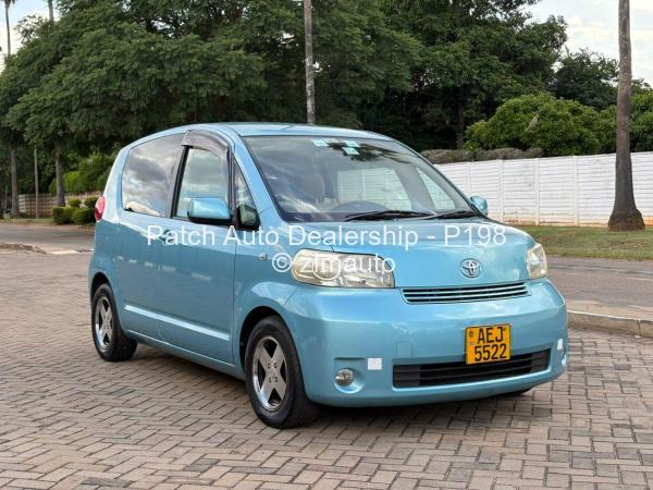 2006 Toyota  Porte