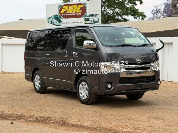 2017 Toyota  Hiace