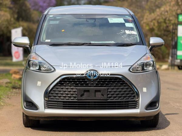 2019 Toyota  Sienta