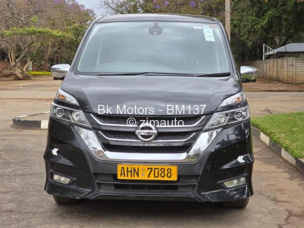 2017 Nissan  Serena