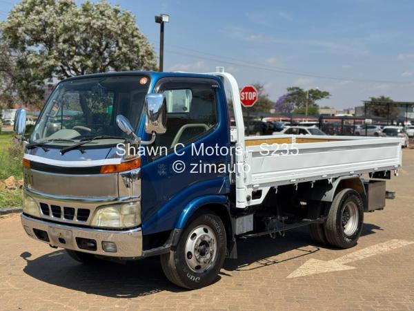 2014 Hino Dutro