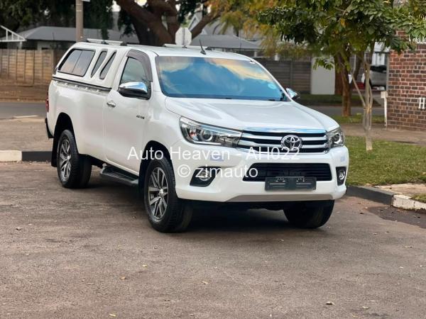 2018 - Toyota  Hilux