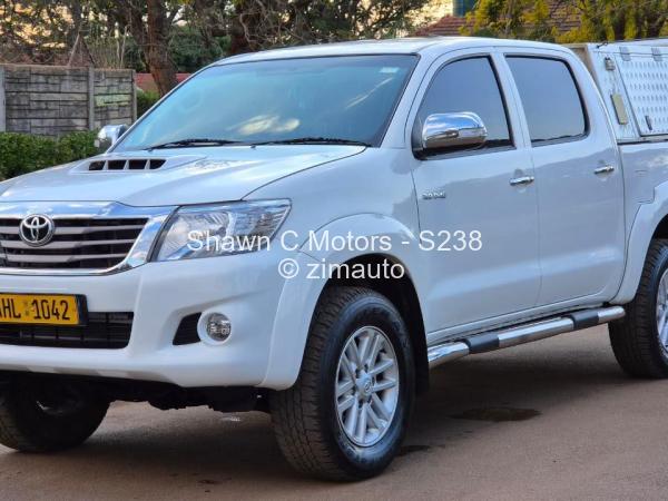 2014 Toyota  Hilux