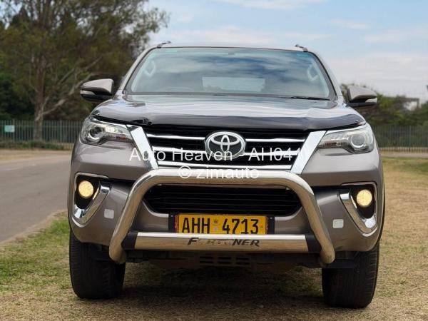 2017 Toyota  Fortuner