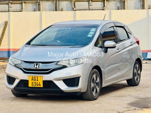 2015 Honda FitGP5 Hybrid