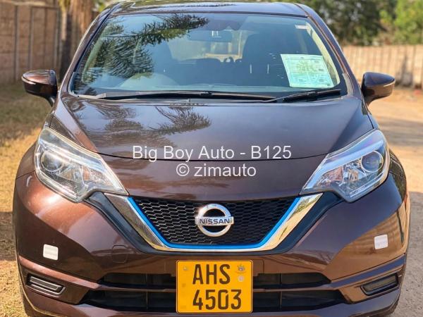 2017 Nissan  NoteE Power