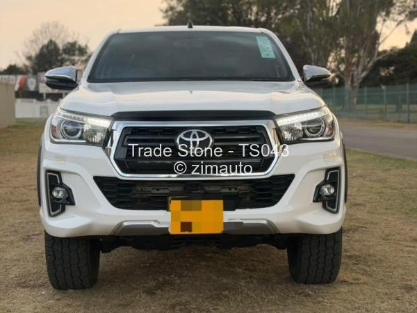 2019 Toyota  HILUX GD6