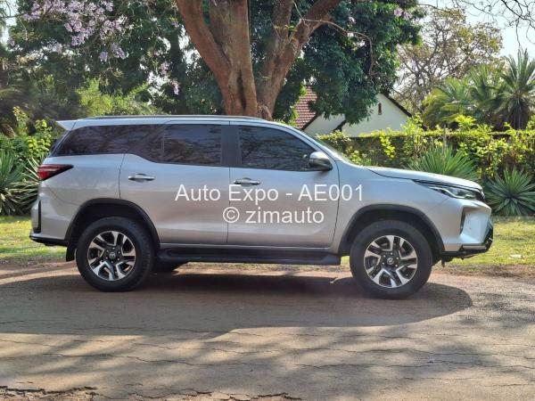 2024 - Toyota  Fortuner