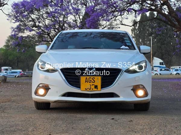2016 Mazda  axela