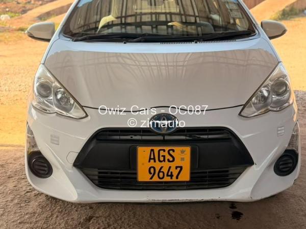 2016 Toyota  Aqua