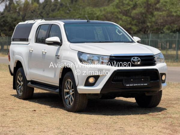 2017 Toyota  HILUX GD6