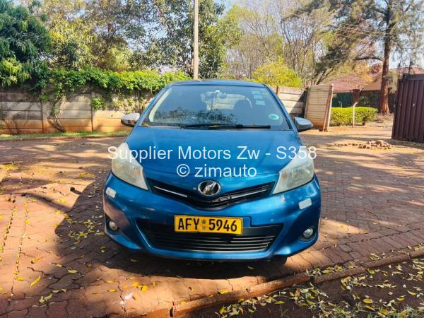 2014 Toyota  Vitz
