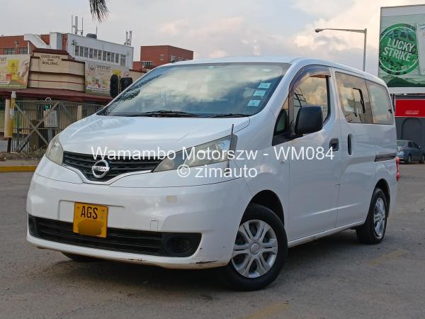 2015 Nissan  NV200