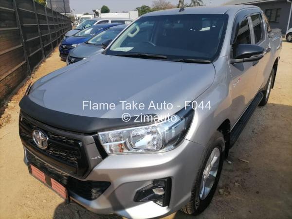 2020 - Toyota  Hilux