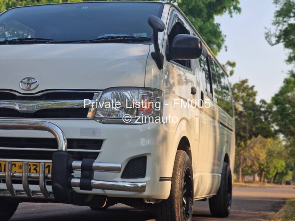 2013 Toyota  Regius Ace