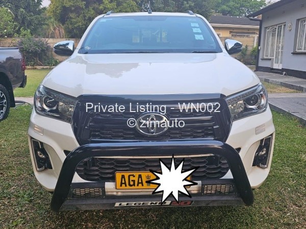 2019 - Toyota  Hilux